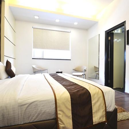 Hotel Metro View Delhi Zewnętrze zdjęcie