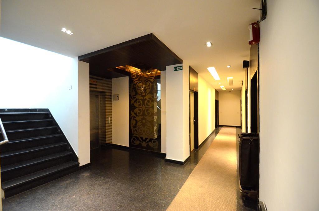 Hotel Metro View Delhi Zewnętrze zdjęcie