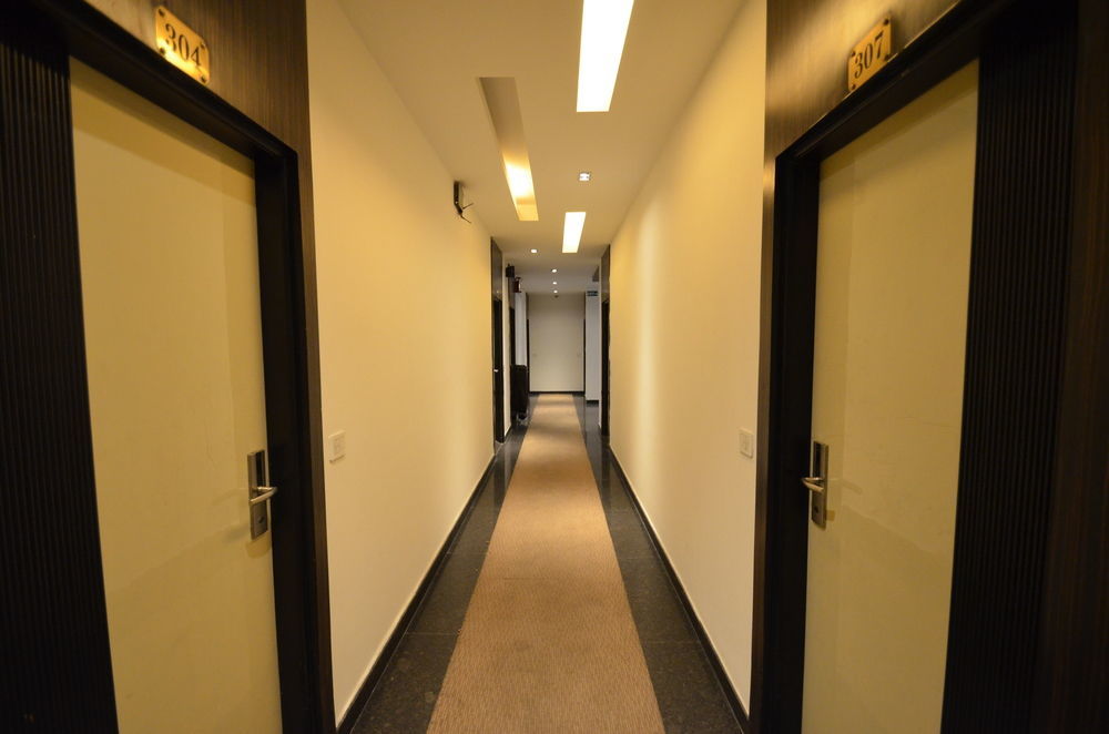 Hotel Metro View Delhi Zewnętrze zdjęcie