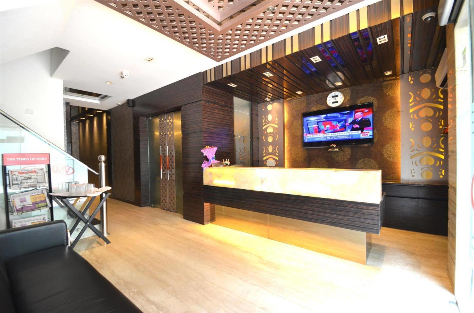 Hotel Metro View Delhi Zewnętrze zdjęcie