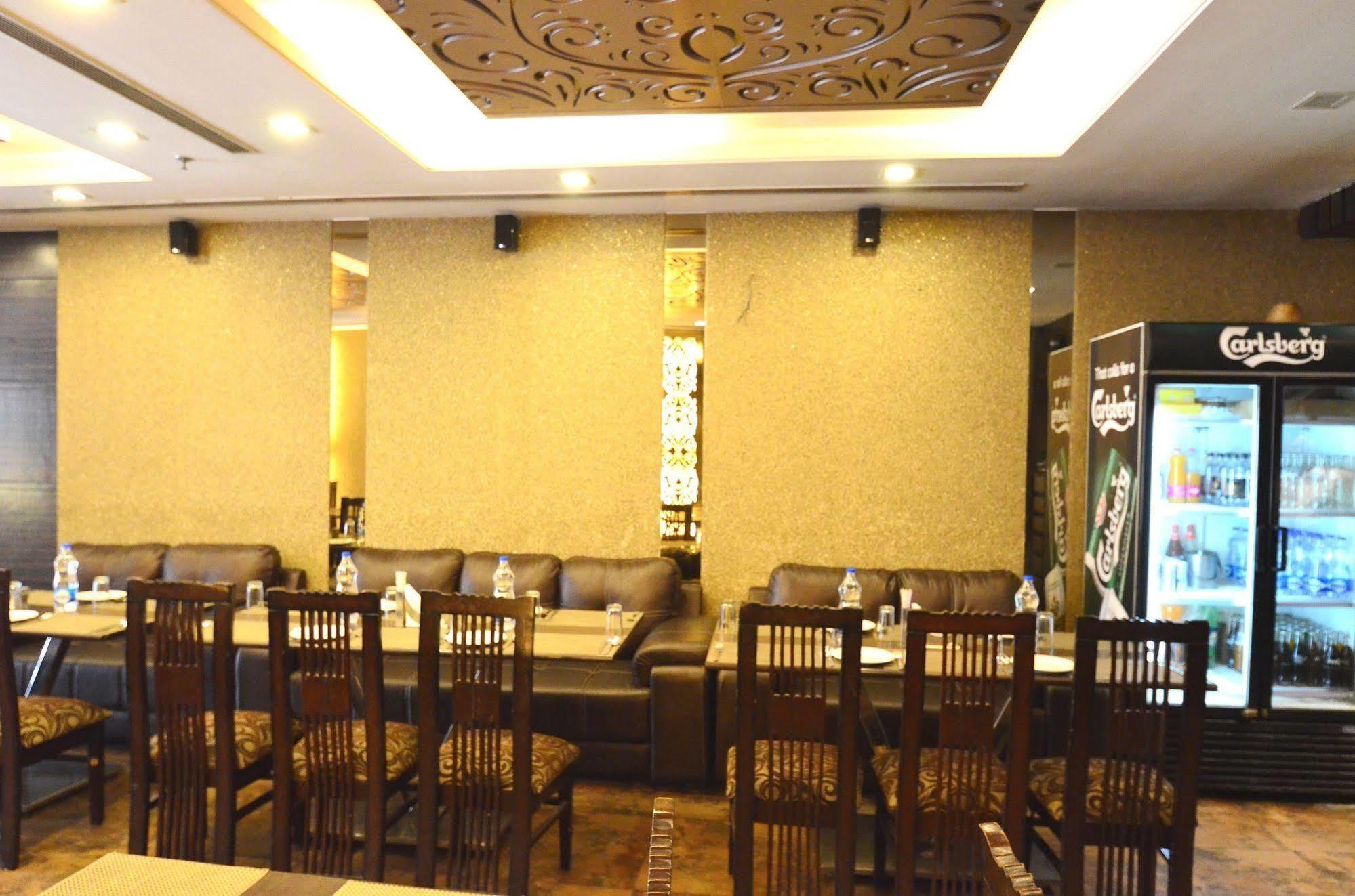 Hotel Metro View Delhi Zewnętrze zdjęcie